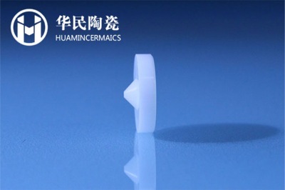 氧化锆陶瓷喷嘴与金属喷嘴的对比